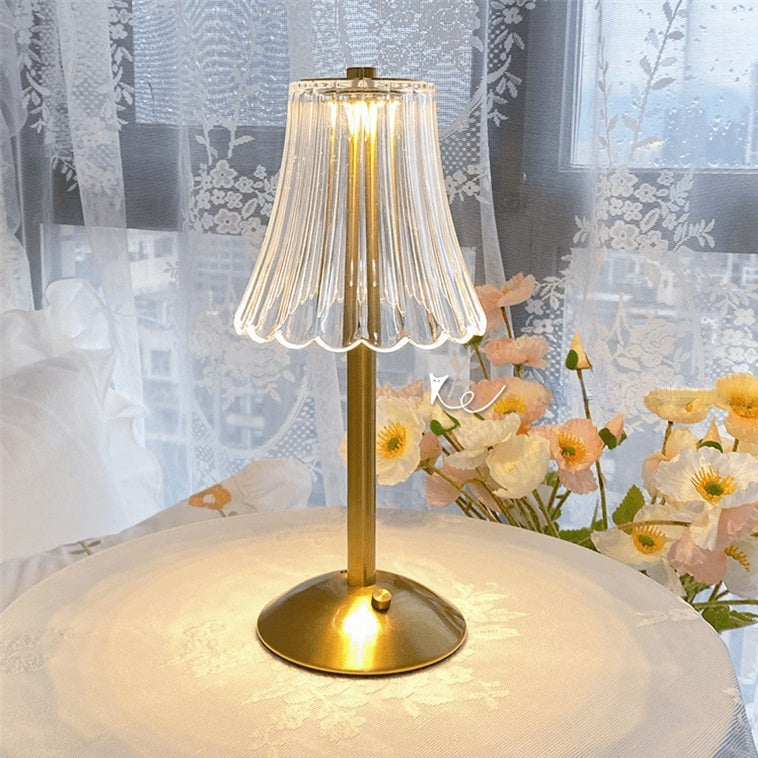 Skorter | – Gold crystal table lamp