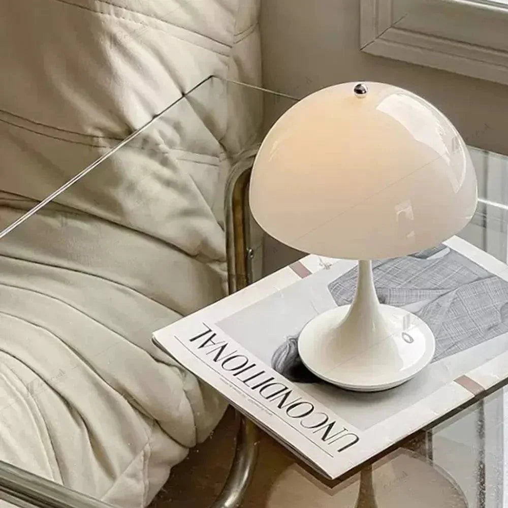 Skorter | Nightstand Lamp