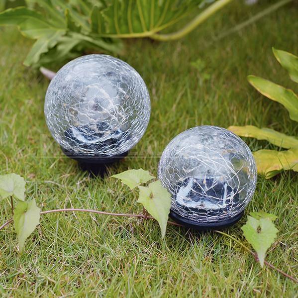 Skorter | Solar-powered crushed glass ball LED stake lamp