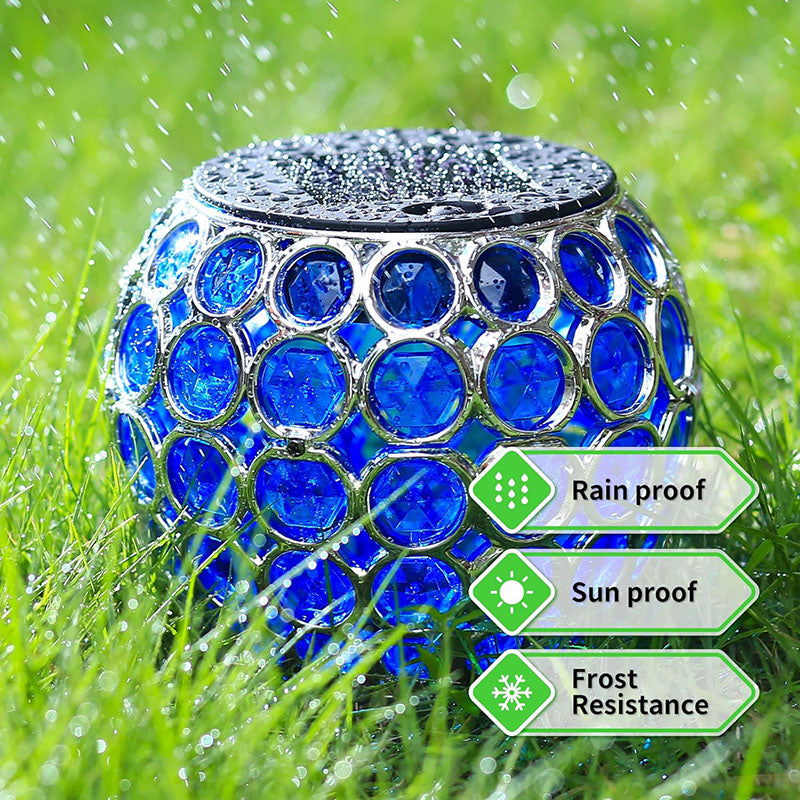 Skorter | Solar-powered mosaic lantern with LED garden lighting