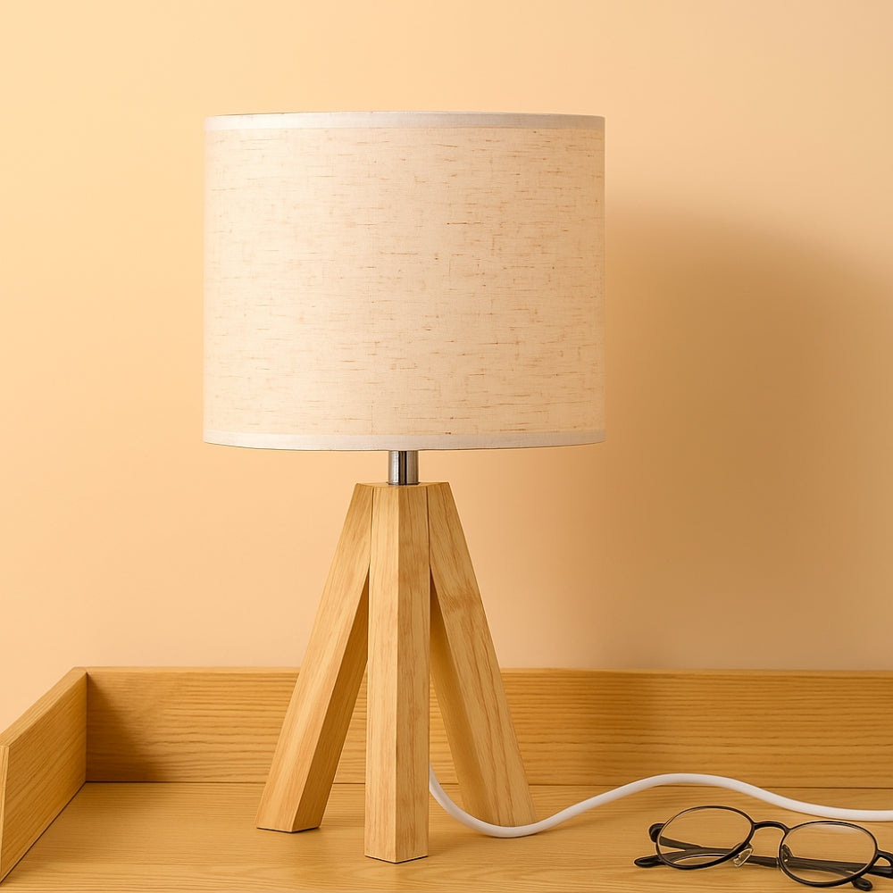 Skorter | Solara Minimalist Tripod Table Lamp