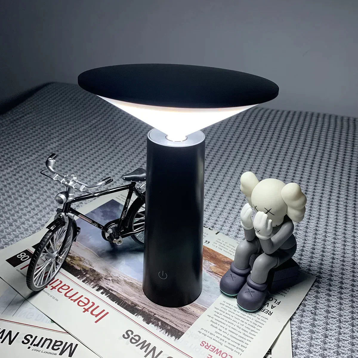Skorter | LuminousEase - Wireless Lamp with Remote Control