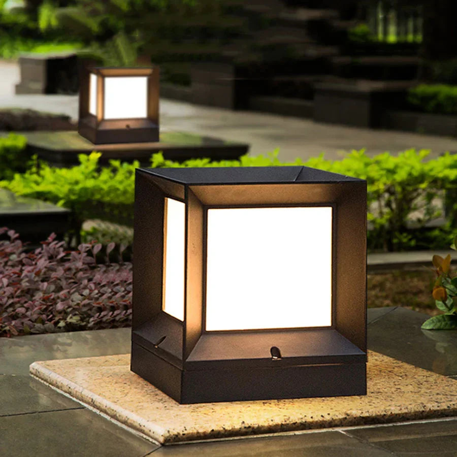 Skorter | Tor floor lamp for outdoors