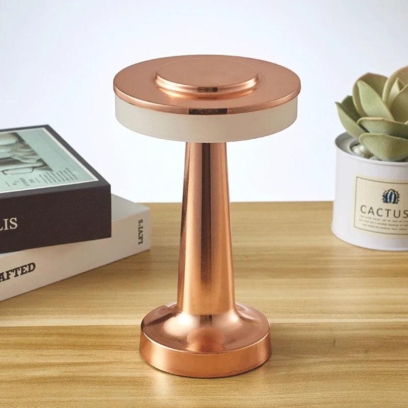 Skorter | AuraMetal - Nordic-Inspired Table Lamp