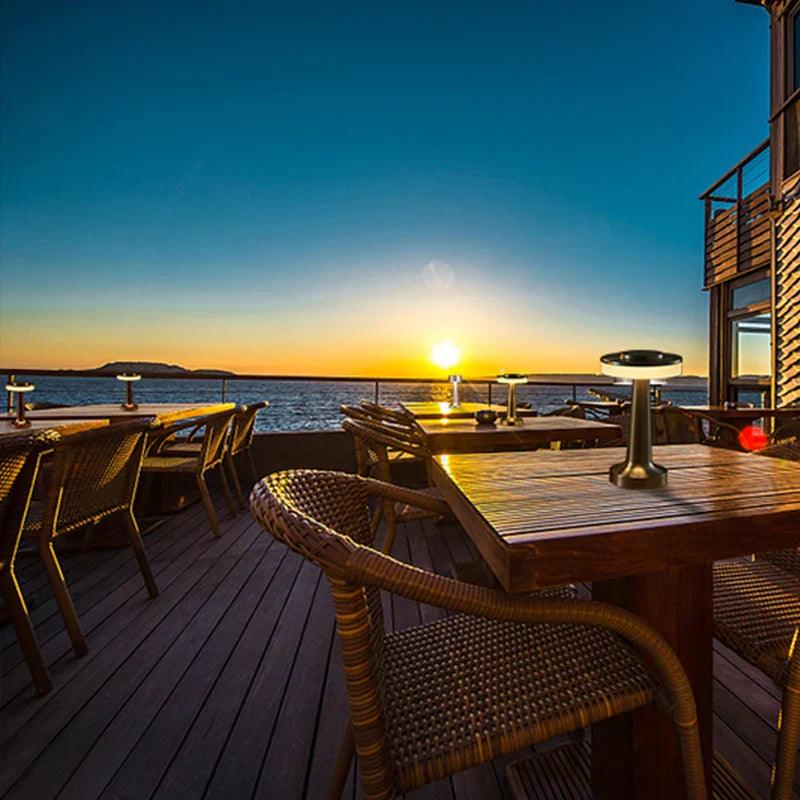 Skorter | AuraMetal - Nordic-Inspired Table Lamp