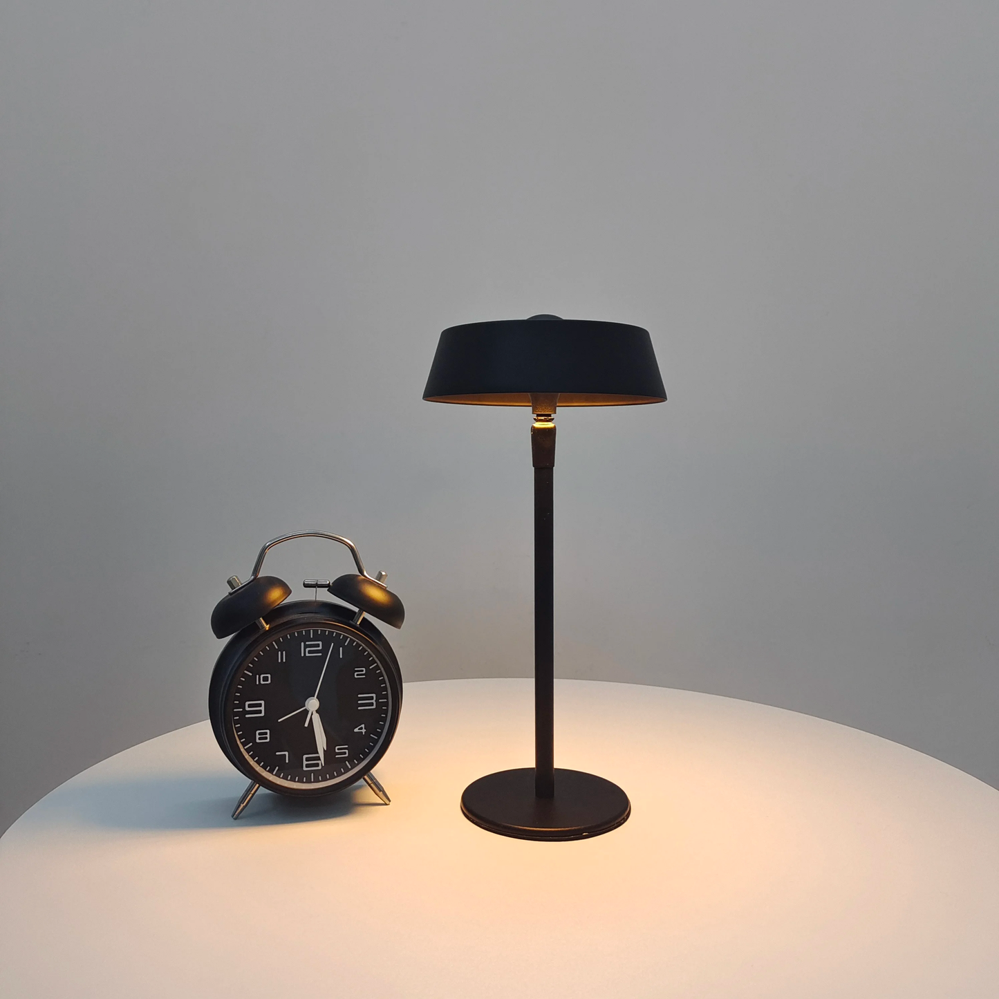 Skorter | Modern Rechargeable Touch Sensor LED Desk Lamp
