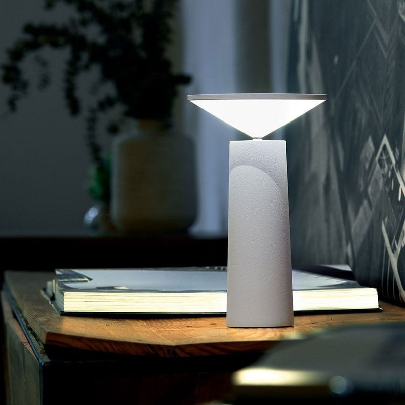 Skorter | InfiNight - Modern table lamp with touch sensor | Dimmable brightness