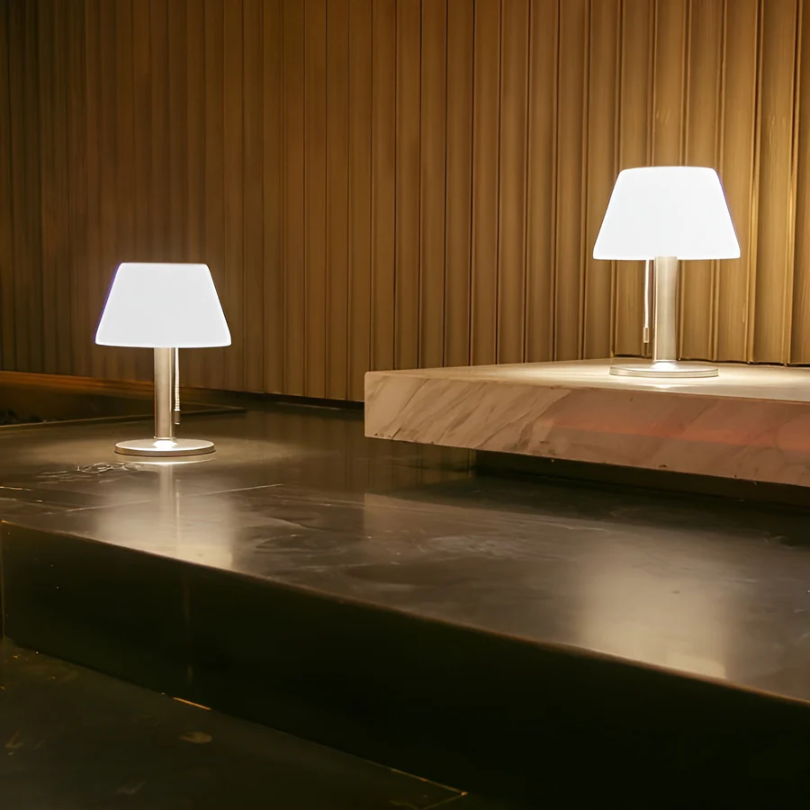 Skorter | Stylish Solar Energy Table Lamp - SolarLuxe