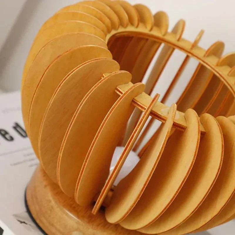 Skorter | WoodFlex - Flexible Wooden Table Lamp