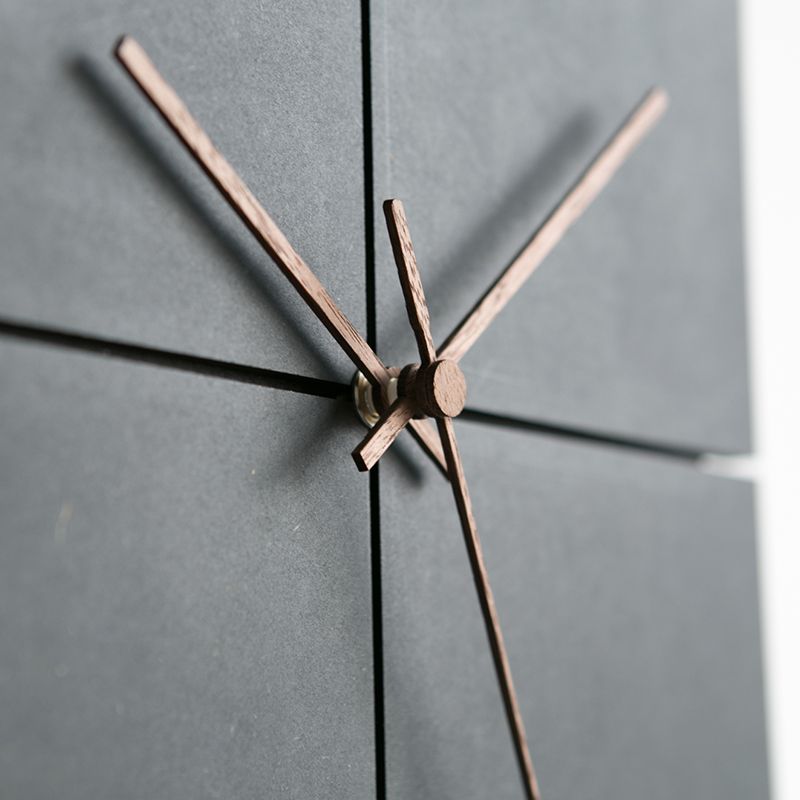 Skorter | Virona – Stylish Modern Wall Clock with Silent Quartz Movement | Elegant Design for Any Interior
