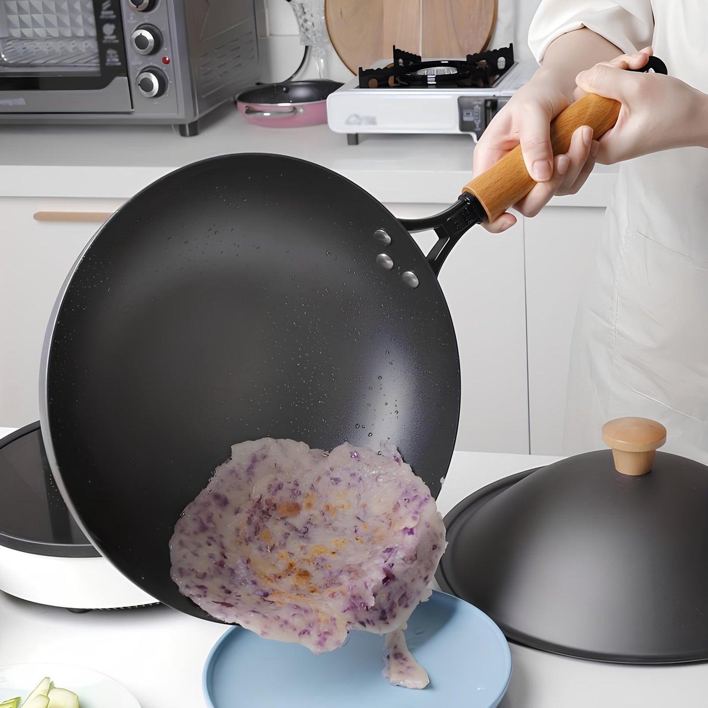 Skorter Japanese with lid