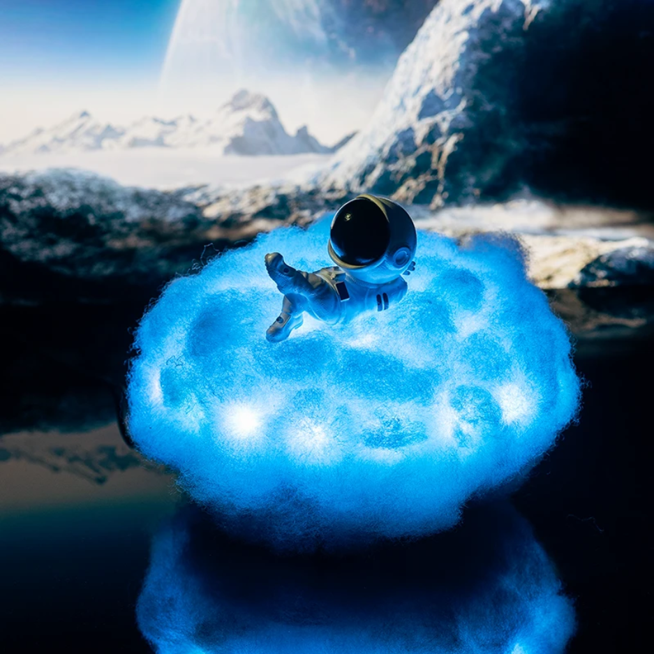 Skorter | Astronaut Cloud Lamp - AstroCloud