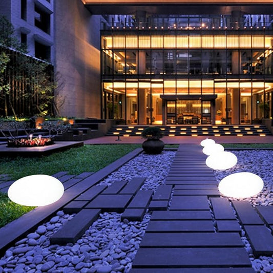 Skorter | Atmospheric Wireless Garden Lamp - LumaStone