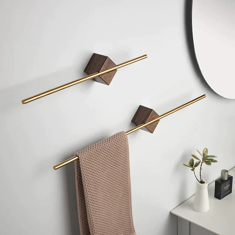 Skorter | Bath Wonder Towel Holder