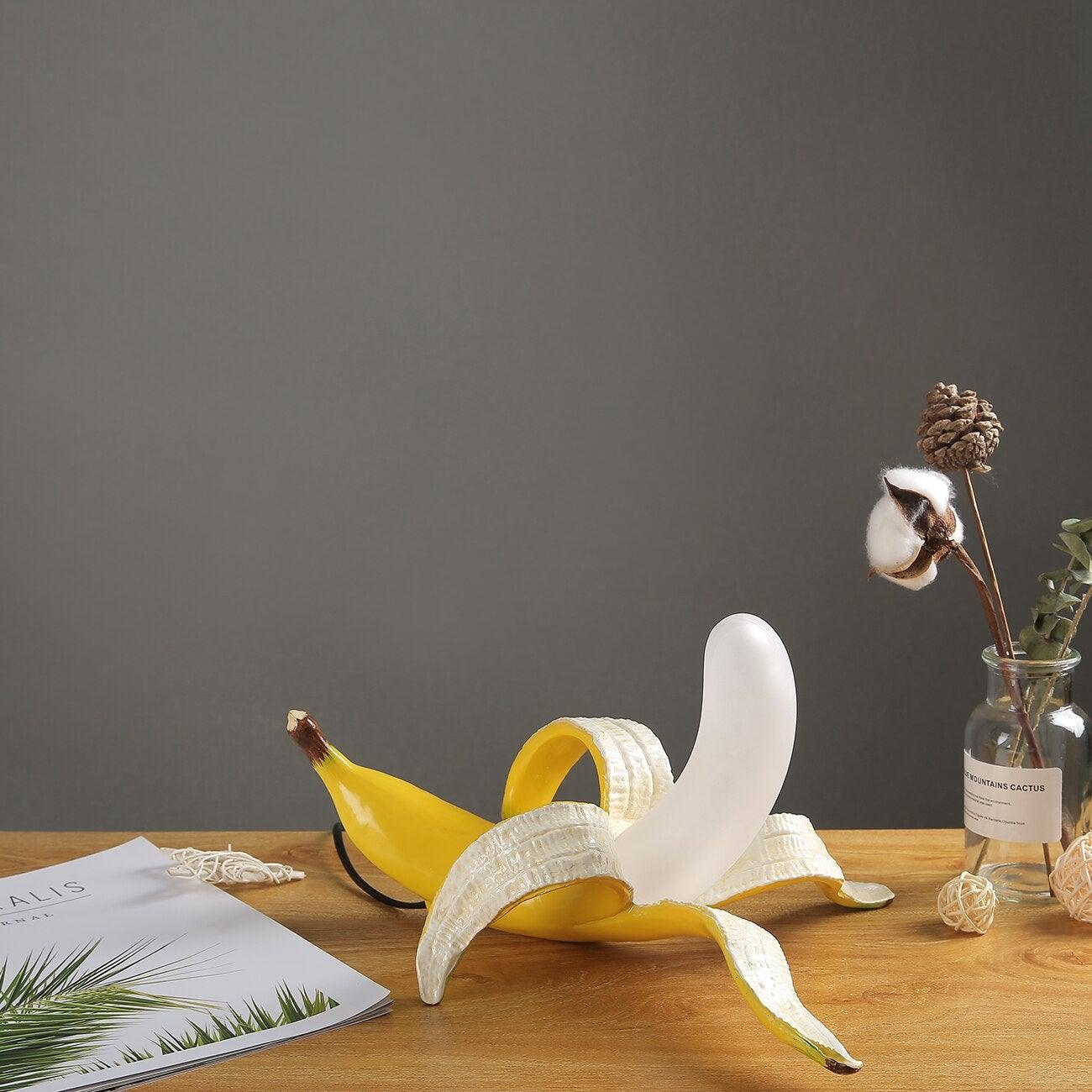 Skorter | Banana Desk Lamp