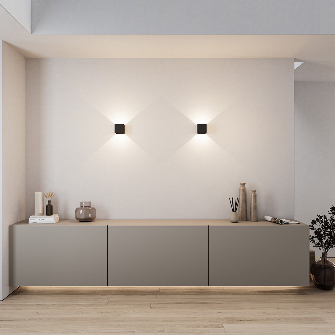 Skorter | LumenGuard - Modern Wall Lamp