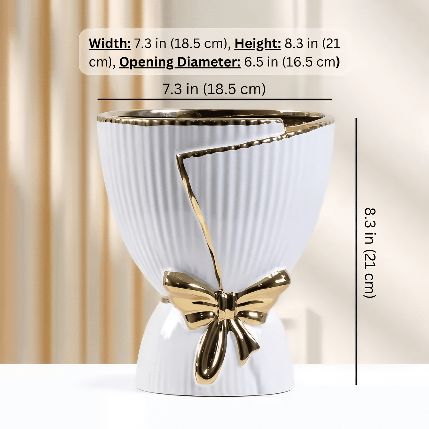 Skorter | BOLD BOW VASE | MODERN VASE