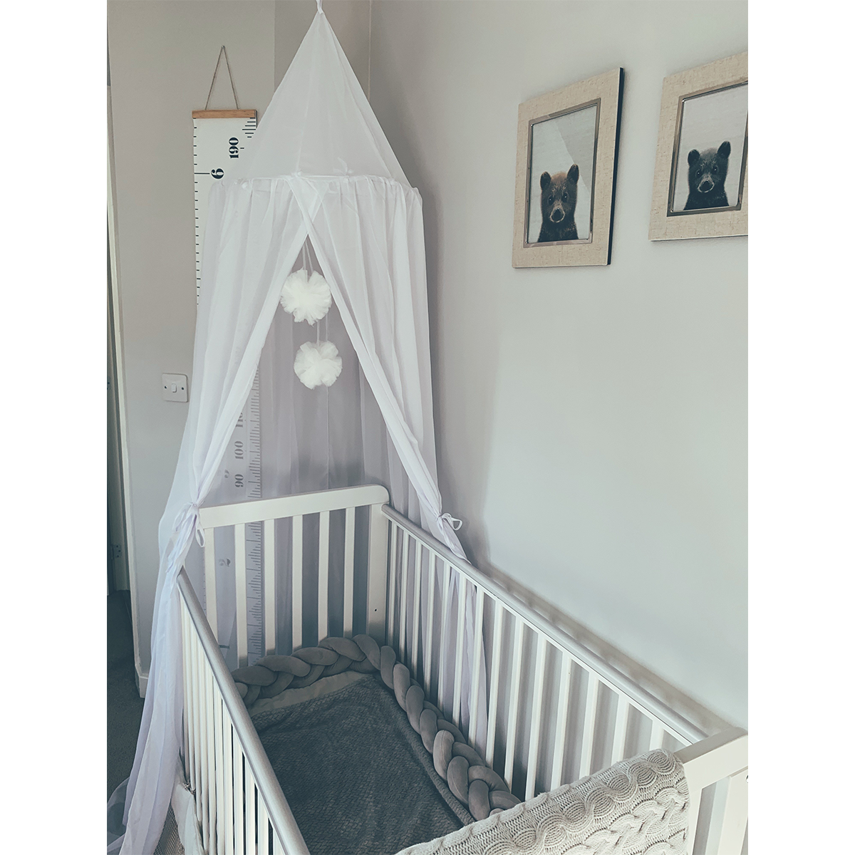 Skorter | Children's room canopy in Nordic style