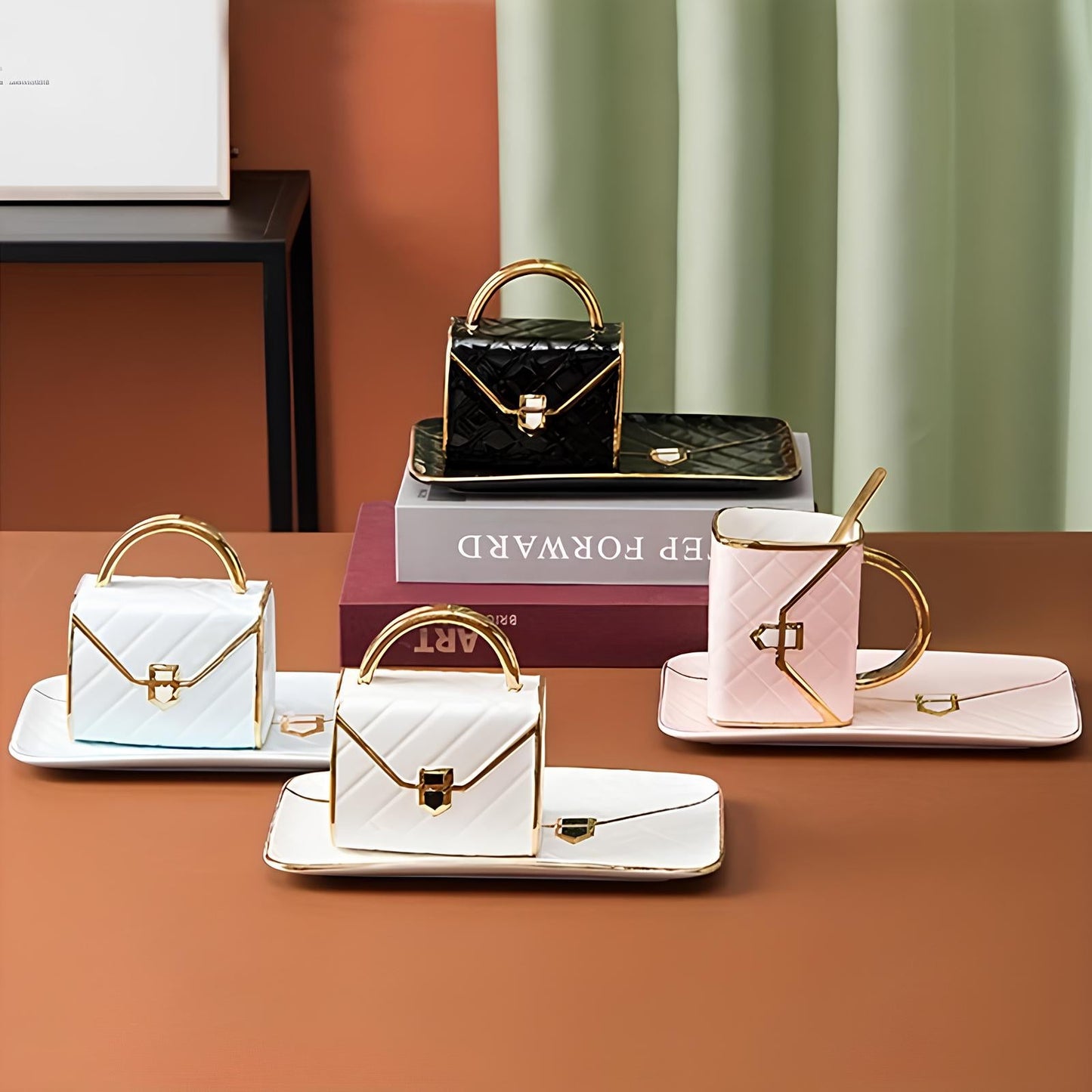 Skorter in the form of handbag