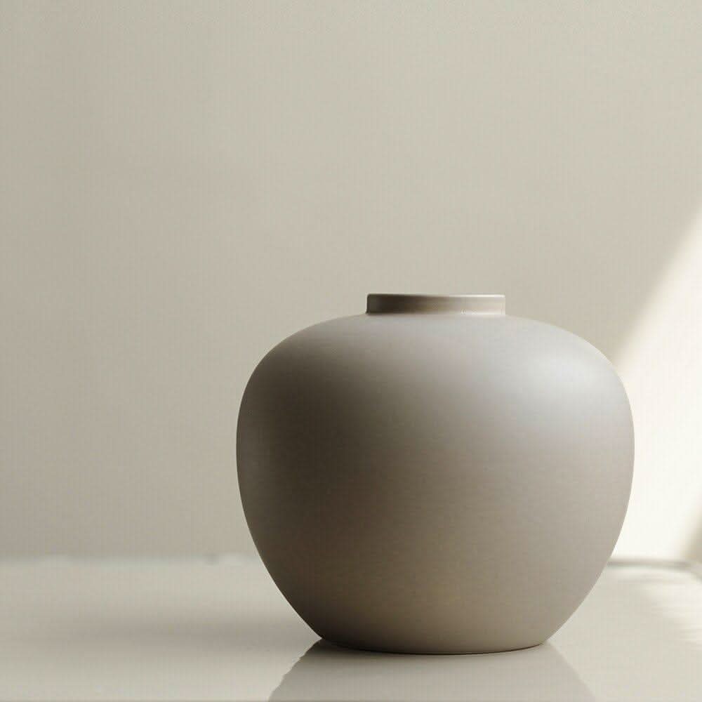 Skorter | AMOR – Romantic ceramic vase for your home