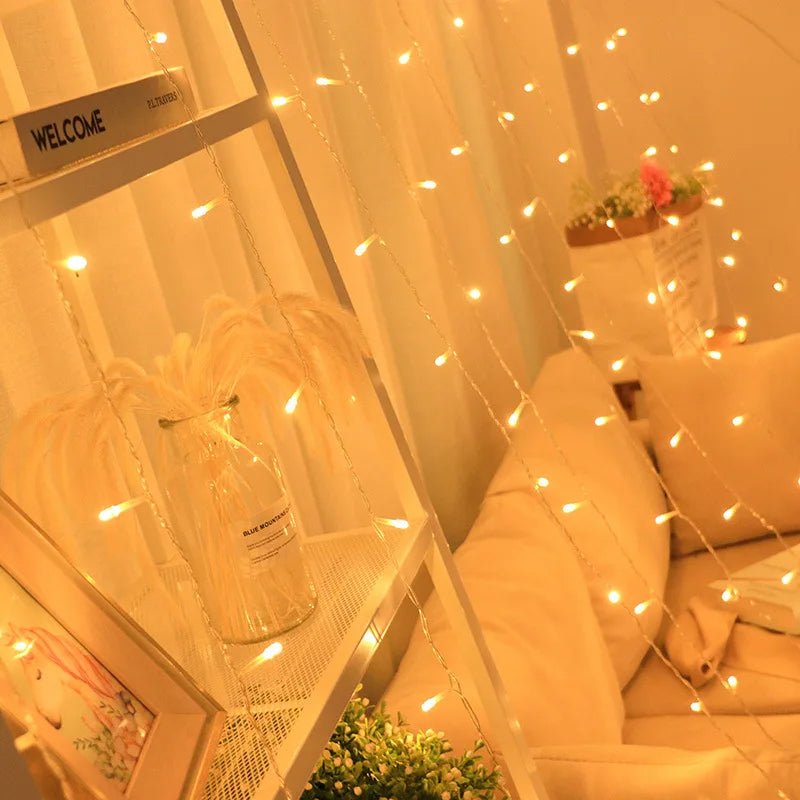 Skorter | Curtain Christmas Lights 8 Modes Control - Remote Control Christmas Decorative Hanging String Lights