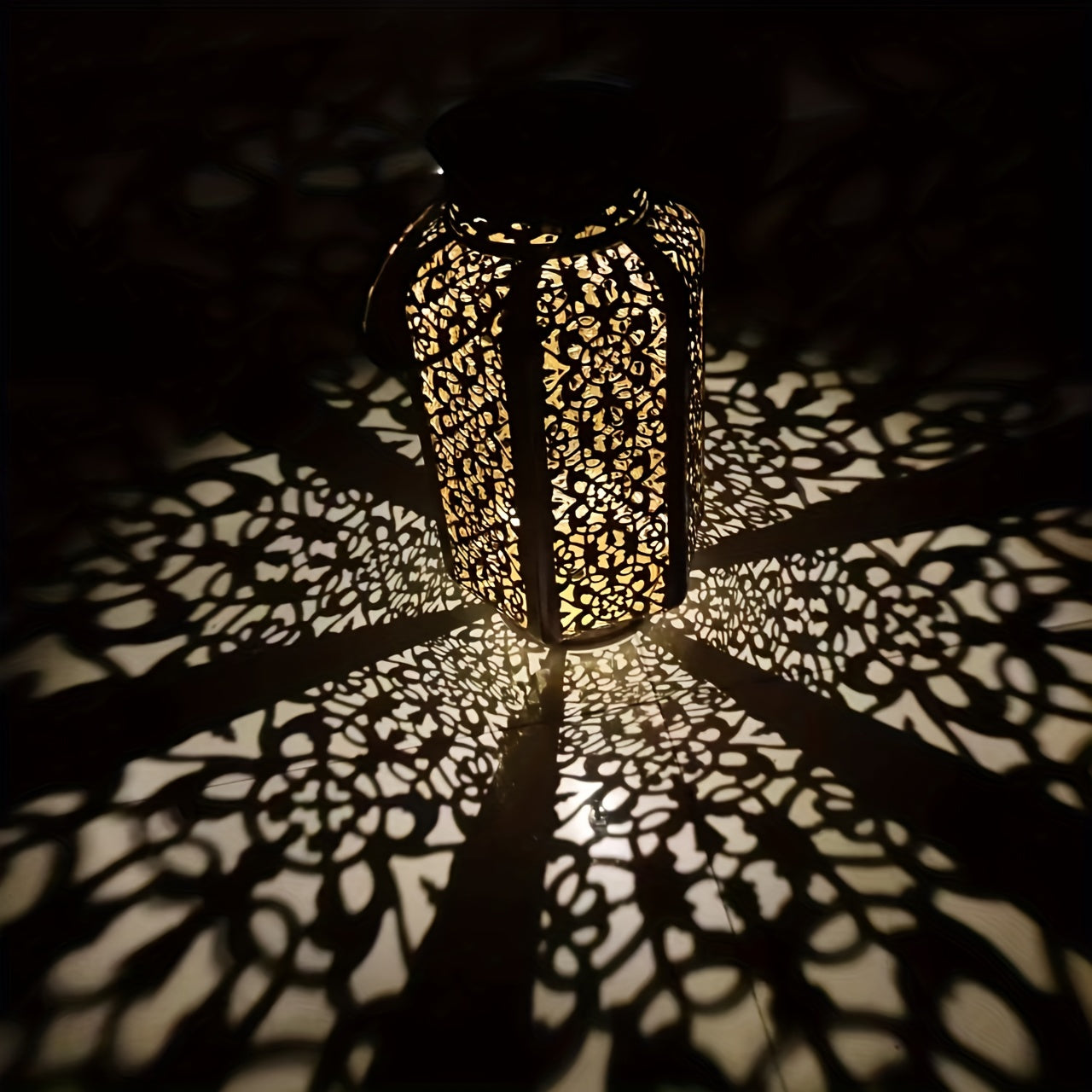 Skorter | SolarLicht - LED Hanging Garden lamp, Hole design, Solar energy