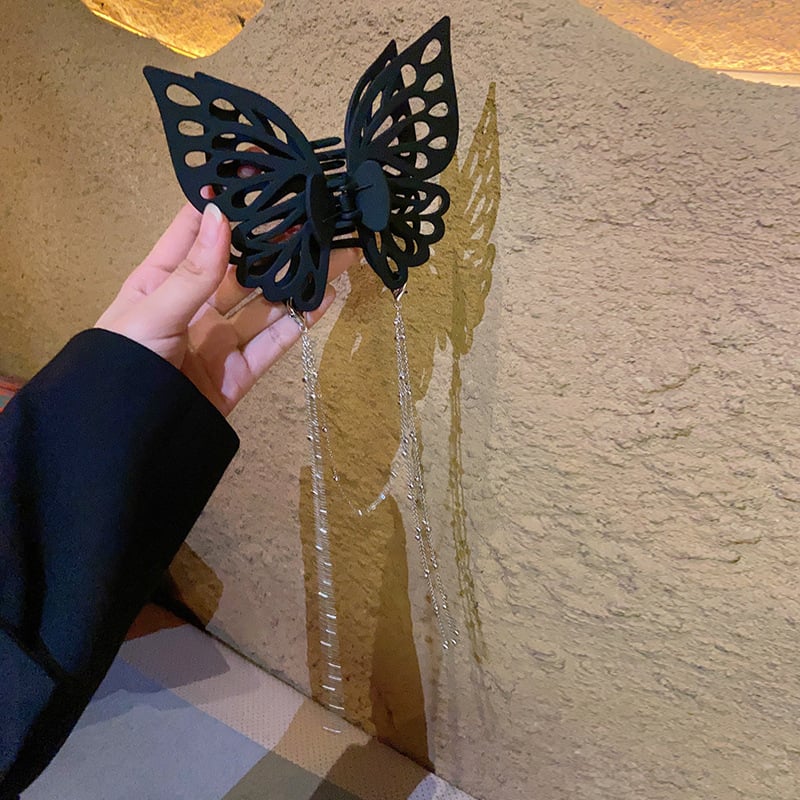 Skorter | Tassel butterfly hair clip