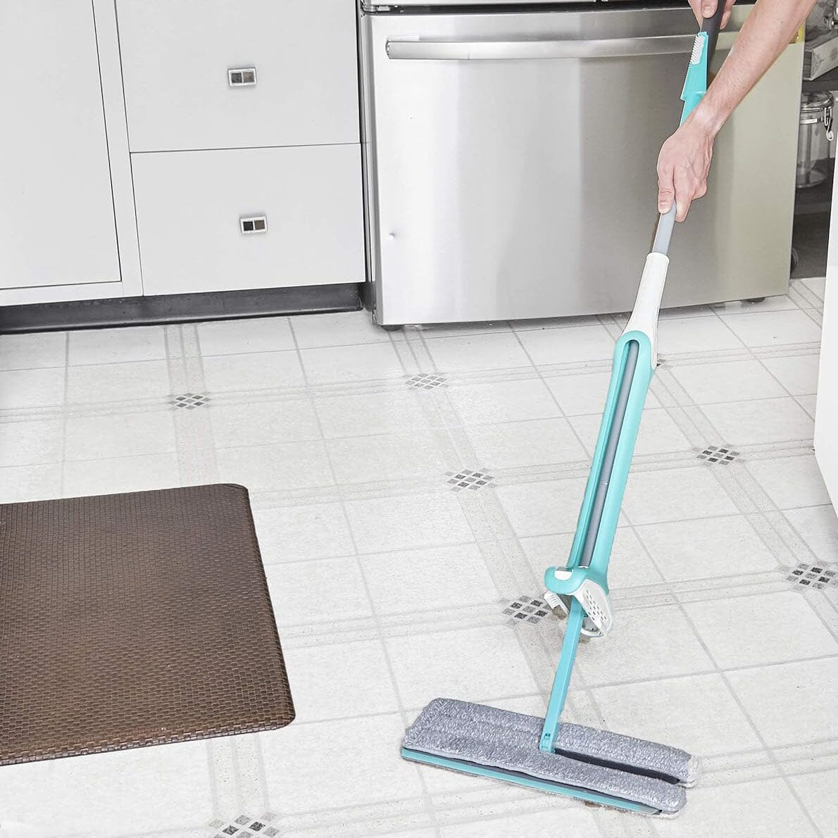 Skorter | Double-sided microfiber and flat clamp folder for cleaning hardwood floors