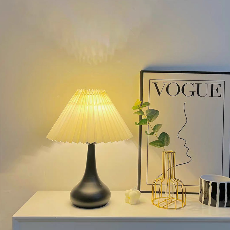 Skorter | LumeFold – Foldable LED Table Lamp with Dimmable Lighting