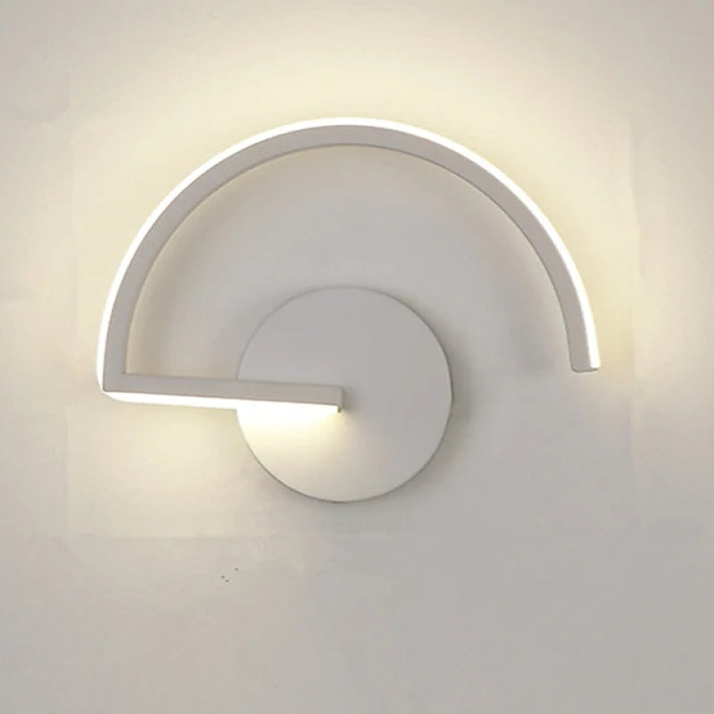 Skorter | Modern LED Wall Lamp Black/White Metal