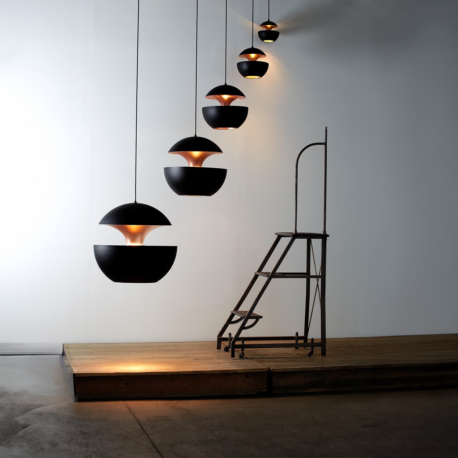 Eclipse Radiance Pendant Light - HERE COMES THE SUN Pendant Light - SKØRTER