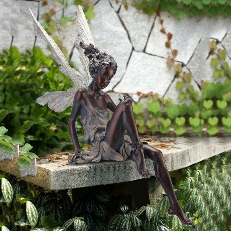 Skorter | Garden Fairy Statue