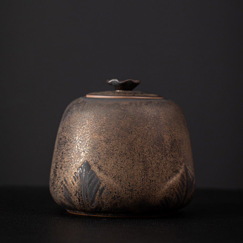 Skorter storage in ceramic