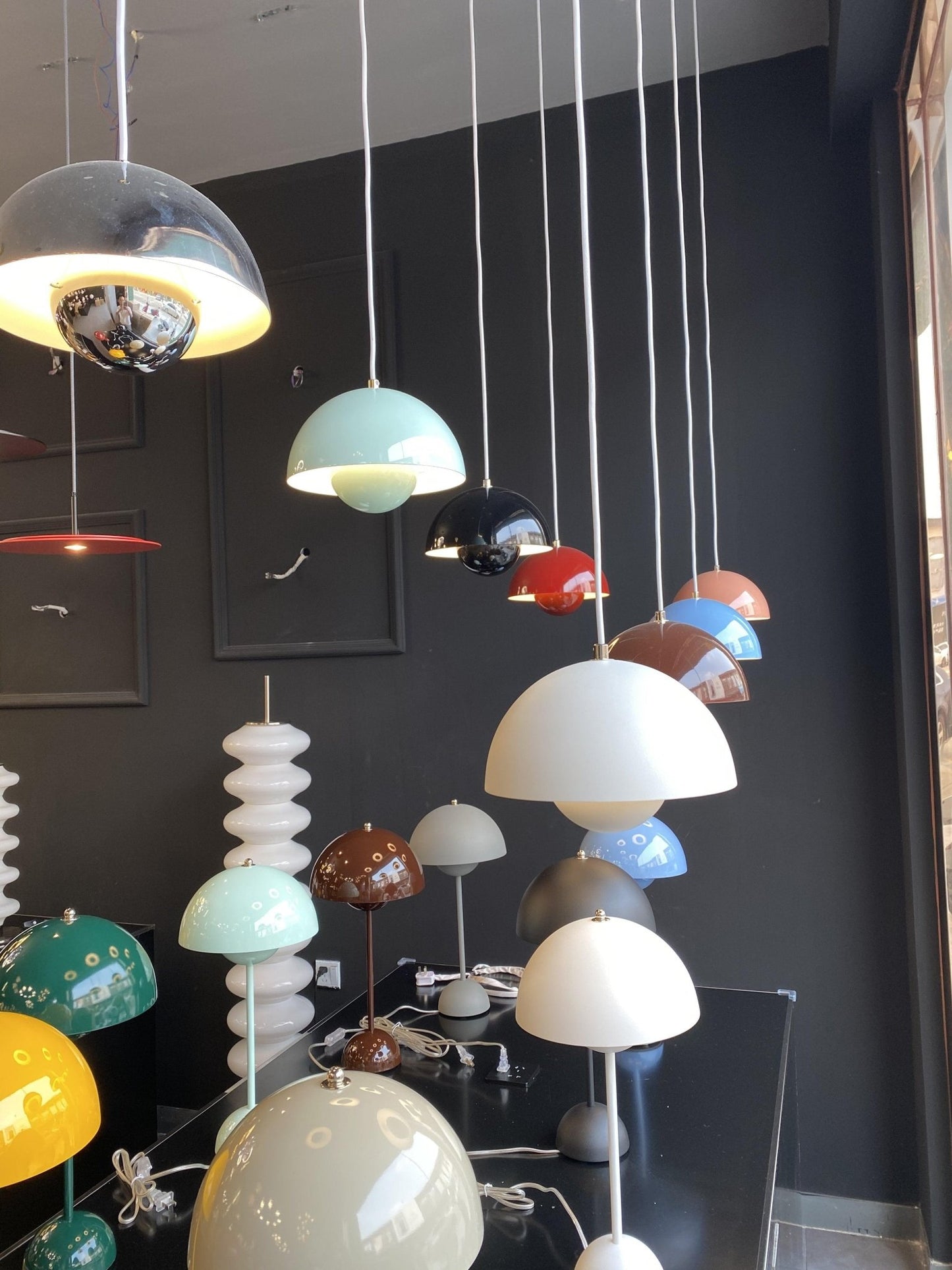 Flowerpots Table Lamp - SKØRTER