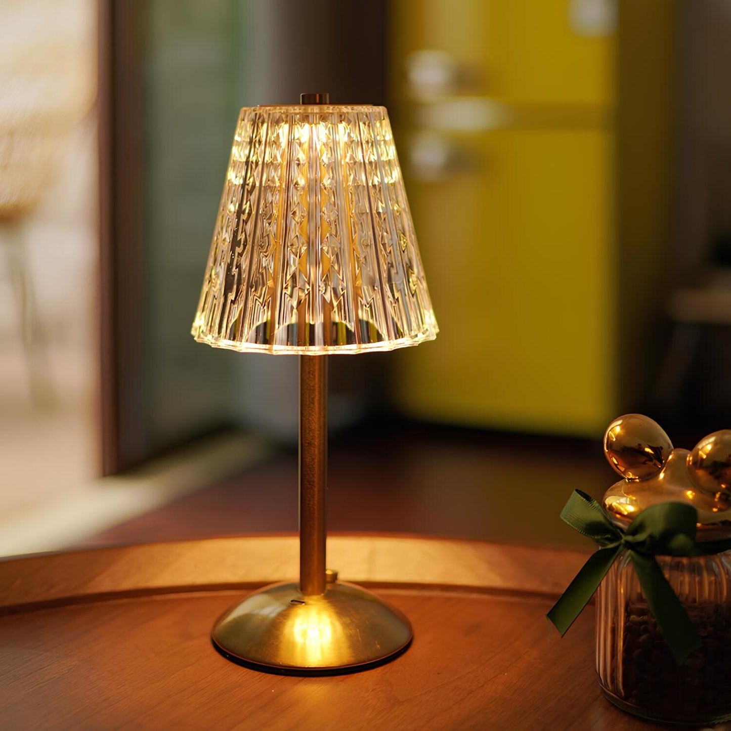Skorter | Golden Crystal Table Lamp - Aurora Luxe