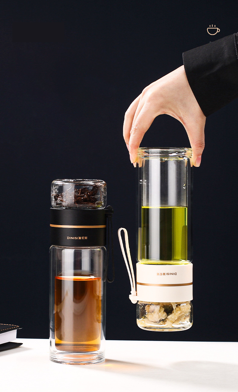 Skorter tea infuser in crystal clear glass