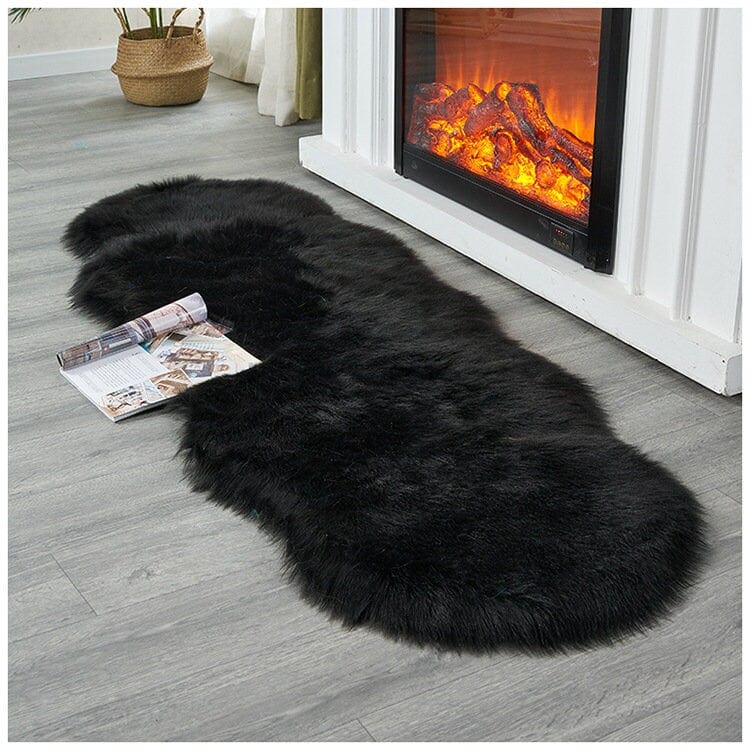 Skorter | Cozy Fluffy Fake Sheepskin Blanket in Cotton Candy Shape