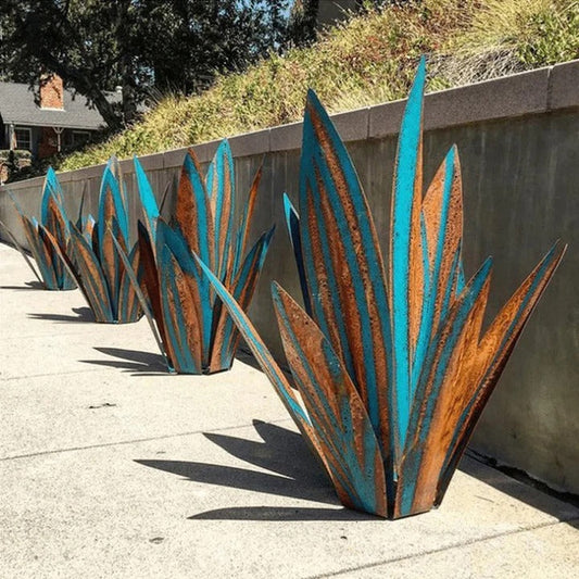 Skorter | Agave Garden Lamp