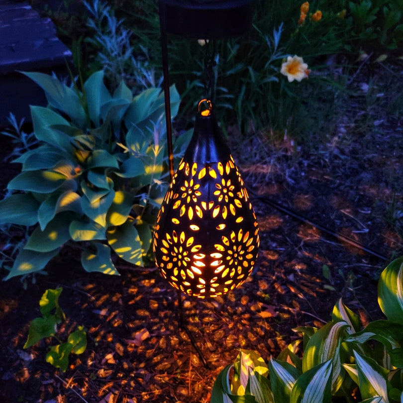 Skorter | Garden Hanging Lamp | Stylish Outdoor Lighting with Solar Power