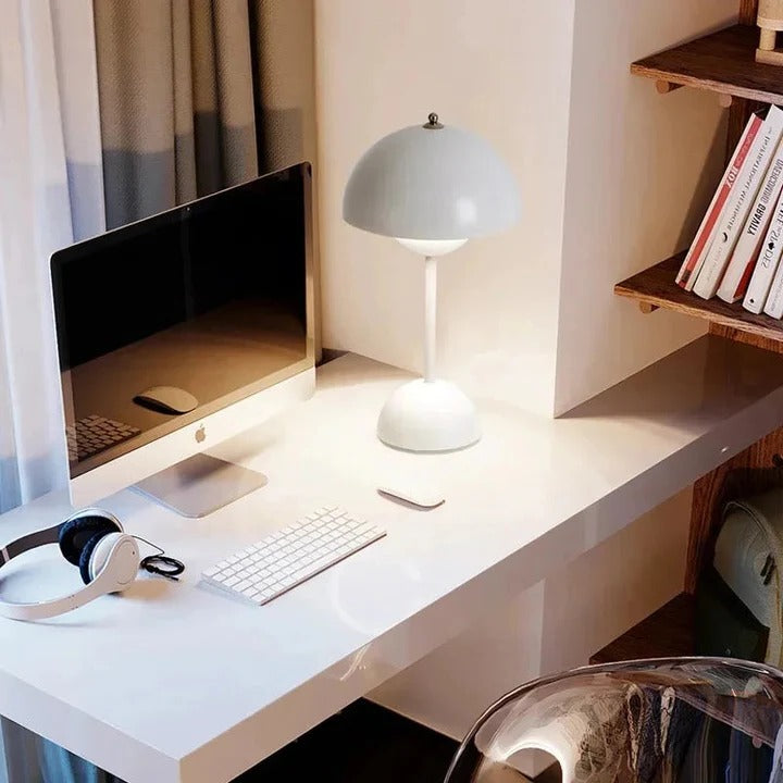 Skorter | Modern Nordic Mushroom Lamp with Soft Ambient Lighting