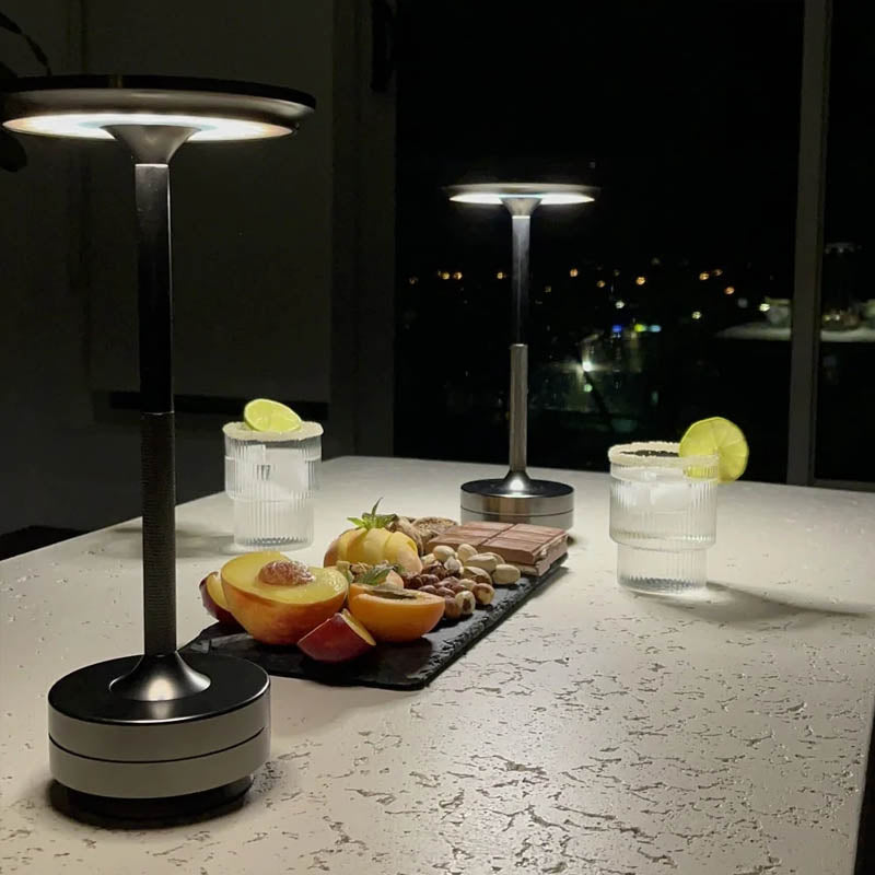 Skorter | Eluminar - Premium table lamp