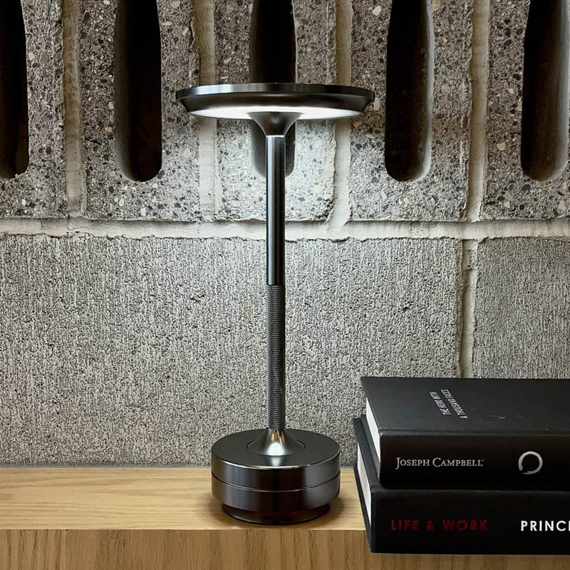 Skorter | Eluminar - Premium table lamp