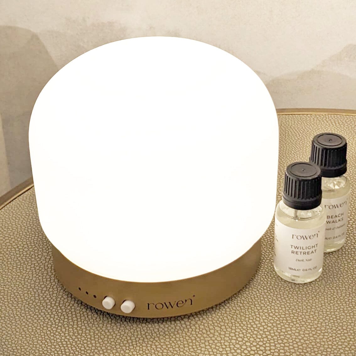 Skorter | Jayla White & Gold Electronic Aroma Mist Diffuser Lamp