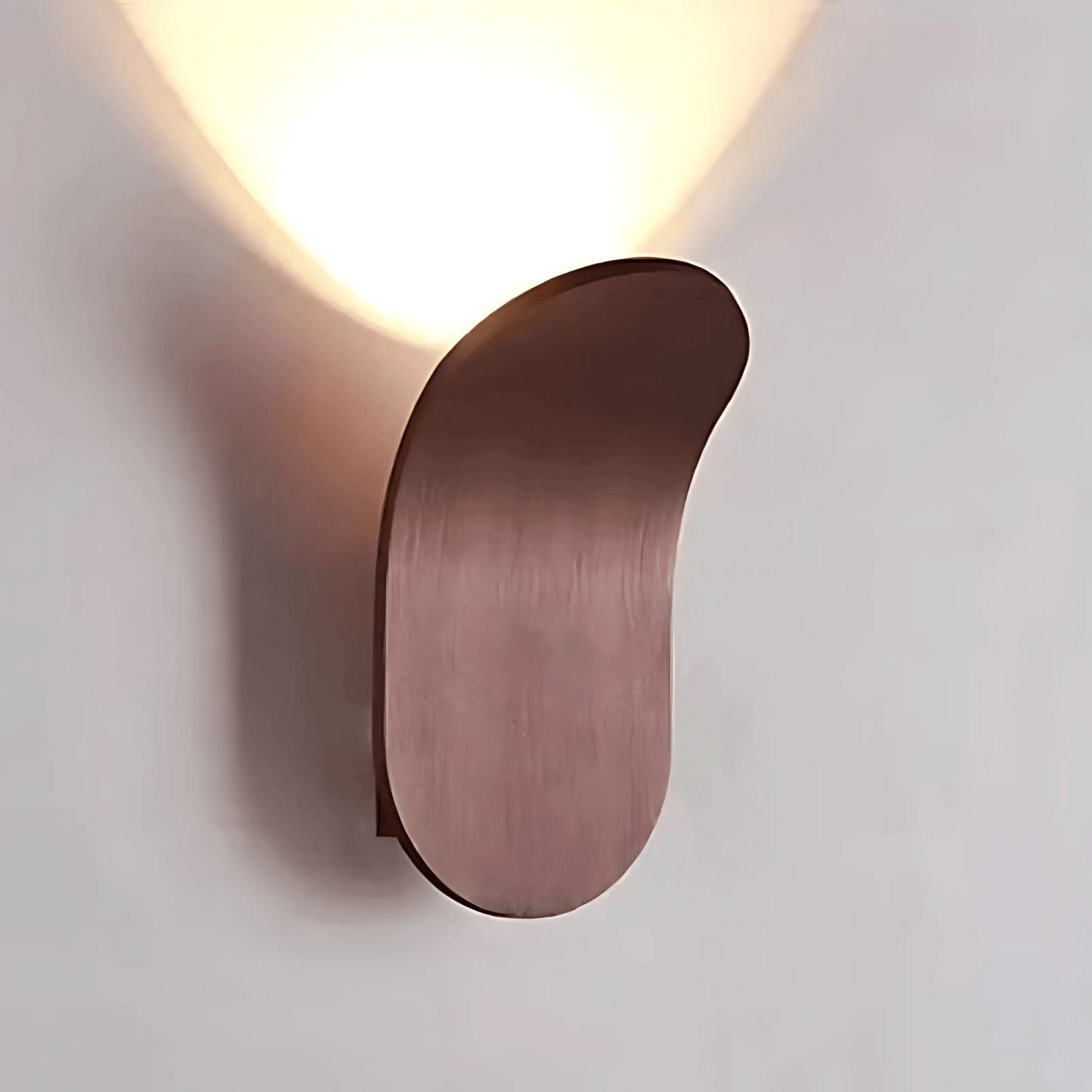Skorter | Modern Curved Wall Lamp with LED Light