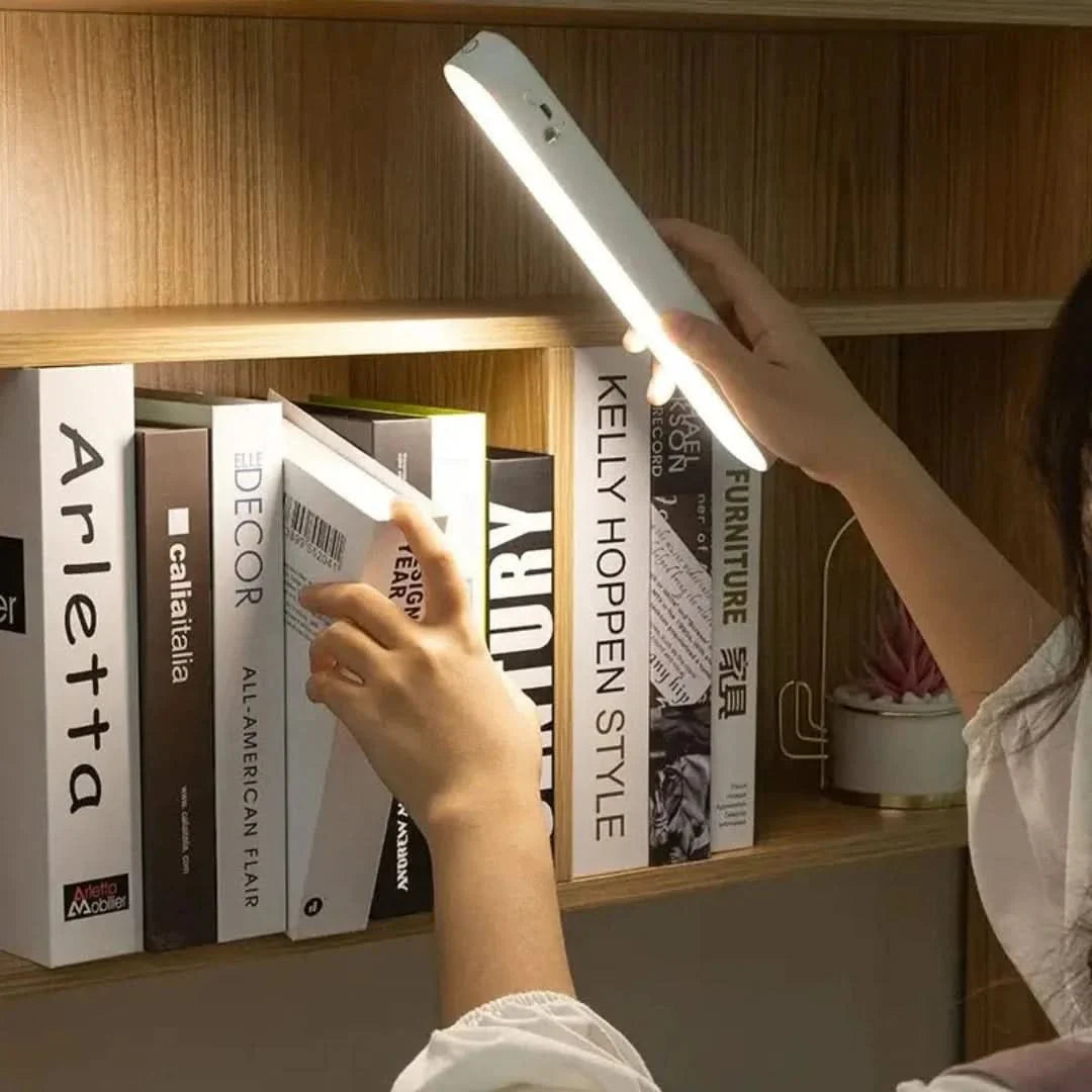 Skorter | Magnelux | Magnetic Dimmable Desk Lamp