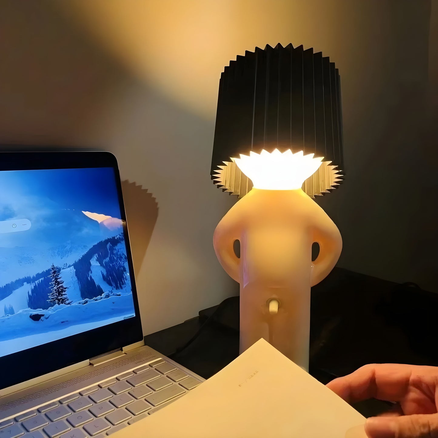 Skorter | Sassy Boy Creative Table Lamp – Unique Lighting for Bedroom and Living Space