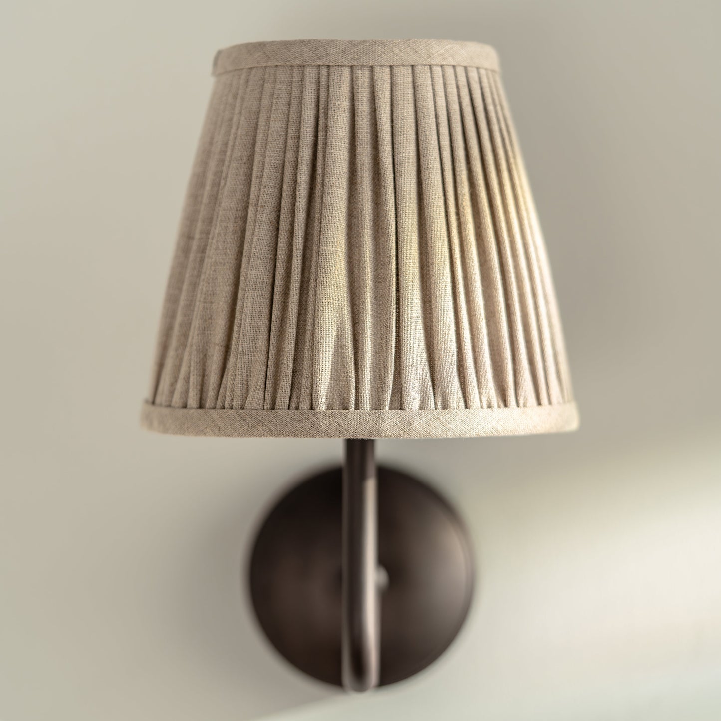 Skorter | Malvern Small Wall Lamp Pleated Natural Beige - Bronze