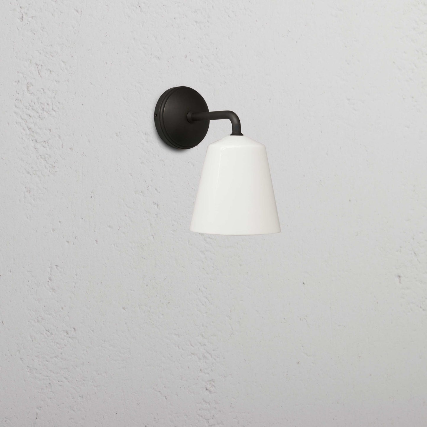 Skorter | Richmond Lite Wall Lamp Small Fine Porcelain - Bronze