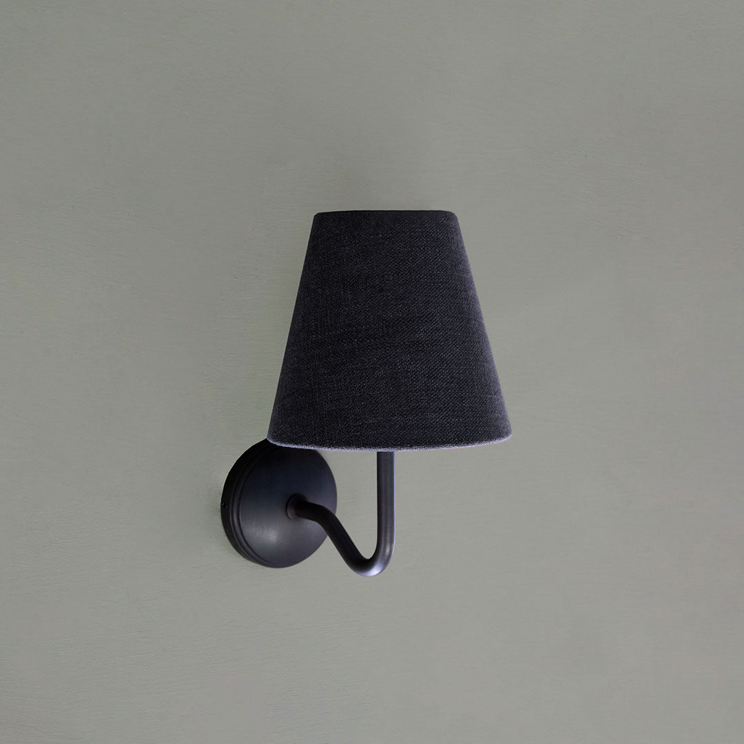 Skorter | Malvern Small Wall Lamp Basalt Gray - Bronze