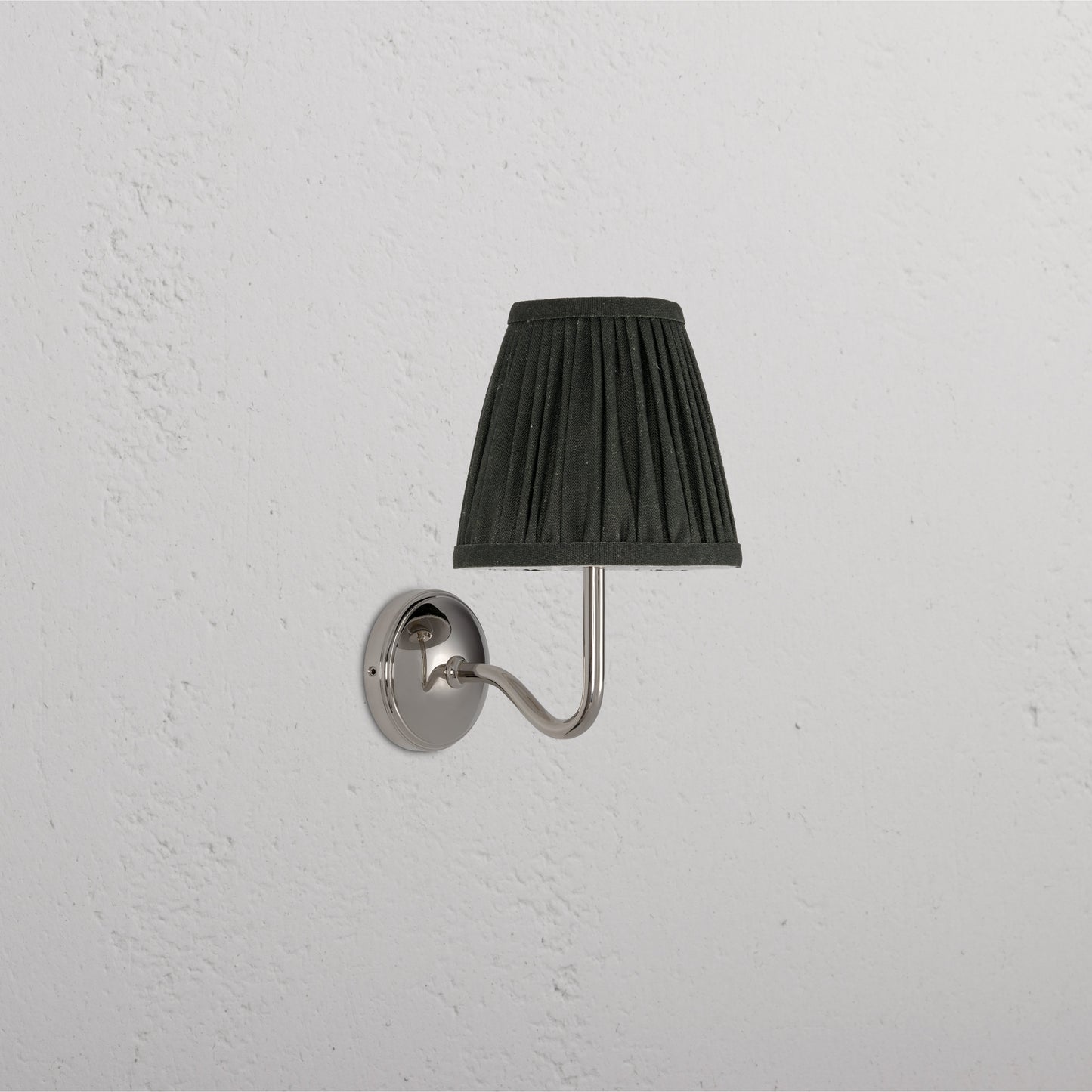 Skorter | Malvern Small Wall Lamp Pleated Deep Green - Polished Nickel